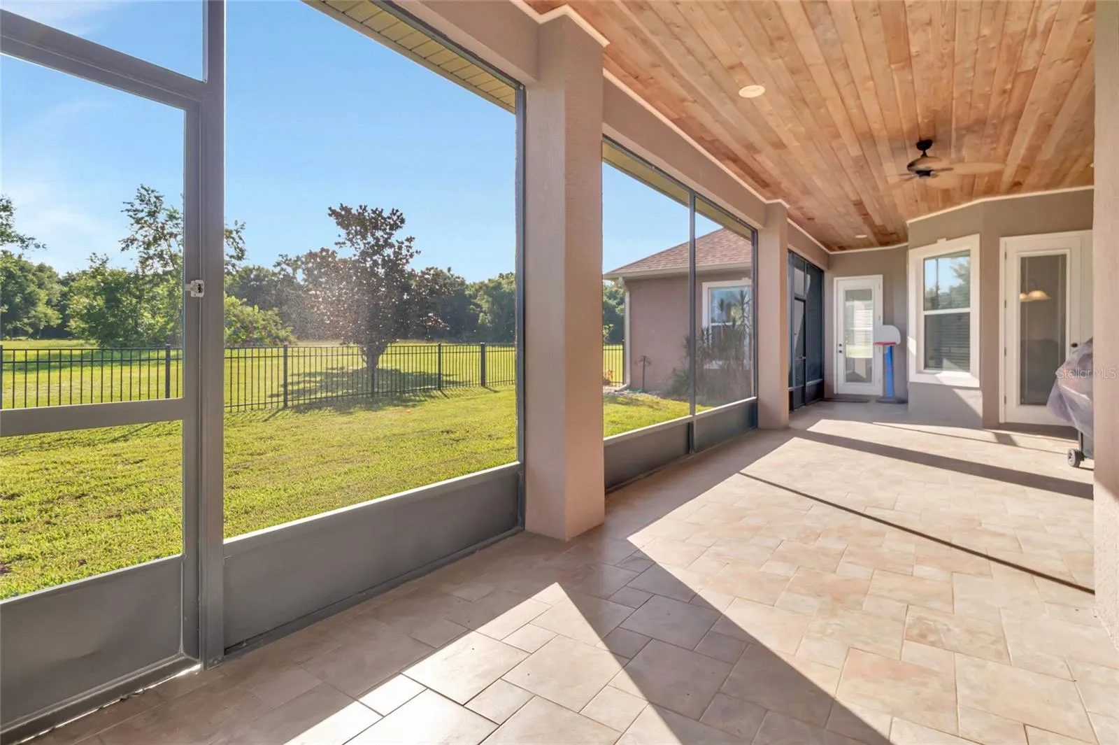 18139 Great Blue Heron Dr, Groveland, Florida 34736, 4 Bedrooms Bedrooms, ,4 BathroomsBathrooms,Residential,For Sale,GREAT BLUE HERON,G5099175