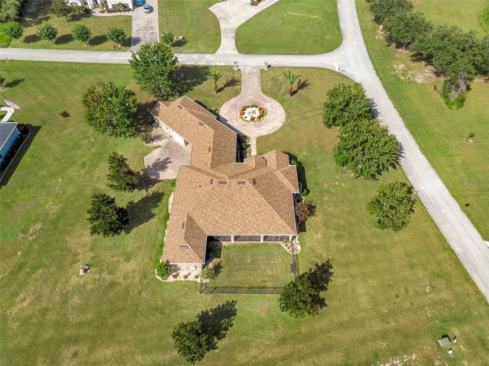 18139 Great Blue Heron Dr, Groveland, Florida 34736, 4 Bedrooms Bedrooms, ,4 BathroomsBathrooms,Residential,For Sale,GREAT BLUE HERON,G5099175