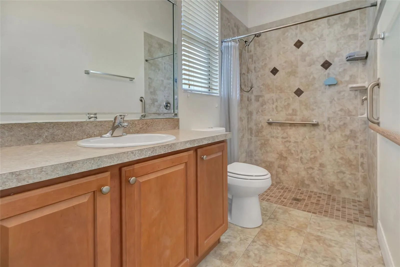 18139 Great Blue Heron Dr, Groveland, Florida 34736, 4 Bedrooms Bedrooms, ,4 BathroomsBathrooms,Residential,For Sale,GREAT BLUE HERON,G5099175