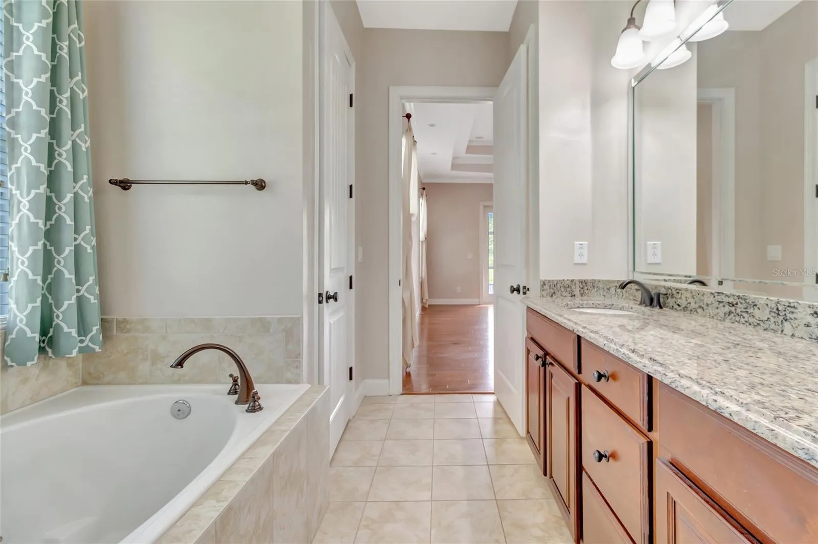 18139 Great Blue Heron Dr, Groveland, Florida 34736, 4 Bedrooms Bedrooms, ,4 BathroomsBathrooms,Residential,For Sale,GREAT BLUE HERON,G5099175