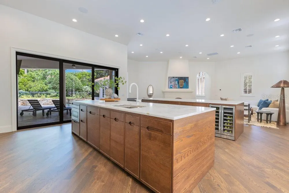 6186 Louise Cove Drive, Windermere, Florida 34786, 4 Bedrooms Bedrooms, ,6 BathroomsBathrooms,Residential,For Sale,LOUISE COVE DRIVE,O6324115