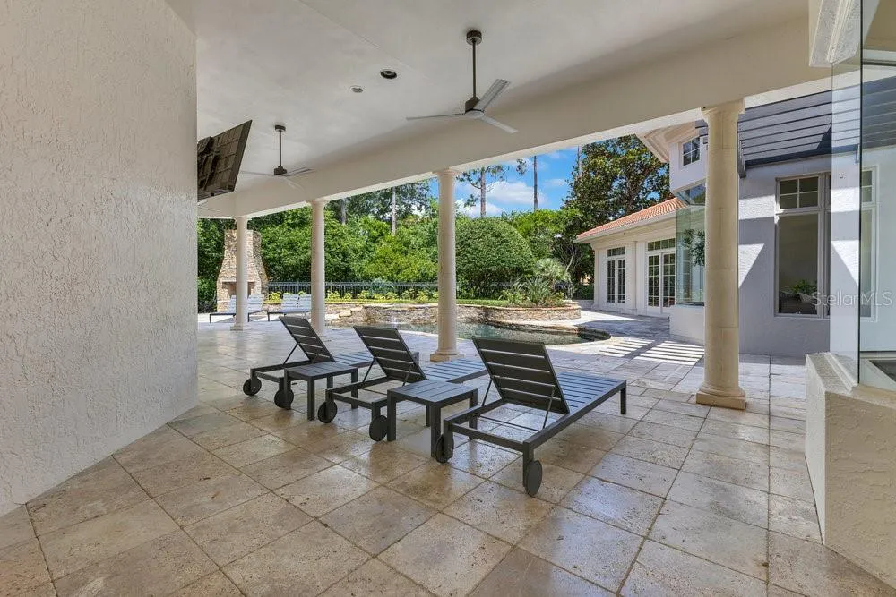 6186 Louise Cove Drive, Windermere, Florida 34786, 4 Bedrooms Bedrooms, ,6 BathroomsBathrooms,Residential,For Sale,LOUISE COVE DRIVE,O6324115