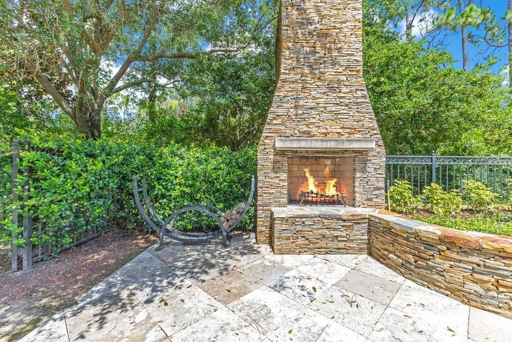 6186 Louise Cove Drive, Windermere, Florida 34786, 4 Bedrooms Bedrooms, ,6 BathroomsBathrooms,Residential,For Sale,LOUISE COVE DRIVE,O6324115