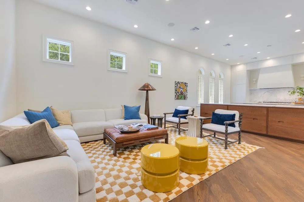 6186 Louise Cove Drive, Windermere, Florida 34786, 4 Bedrooms Bedrooms, ,6 BathroomsBathrooms,Residential,For Sale,LOUISE COVE DRIVE,O6324115
