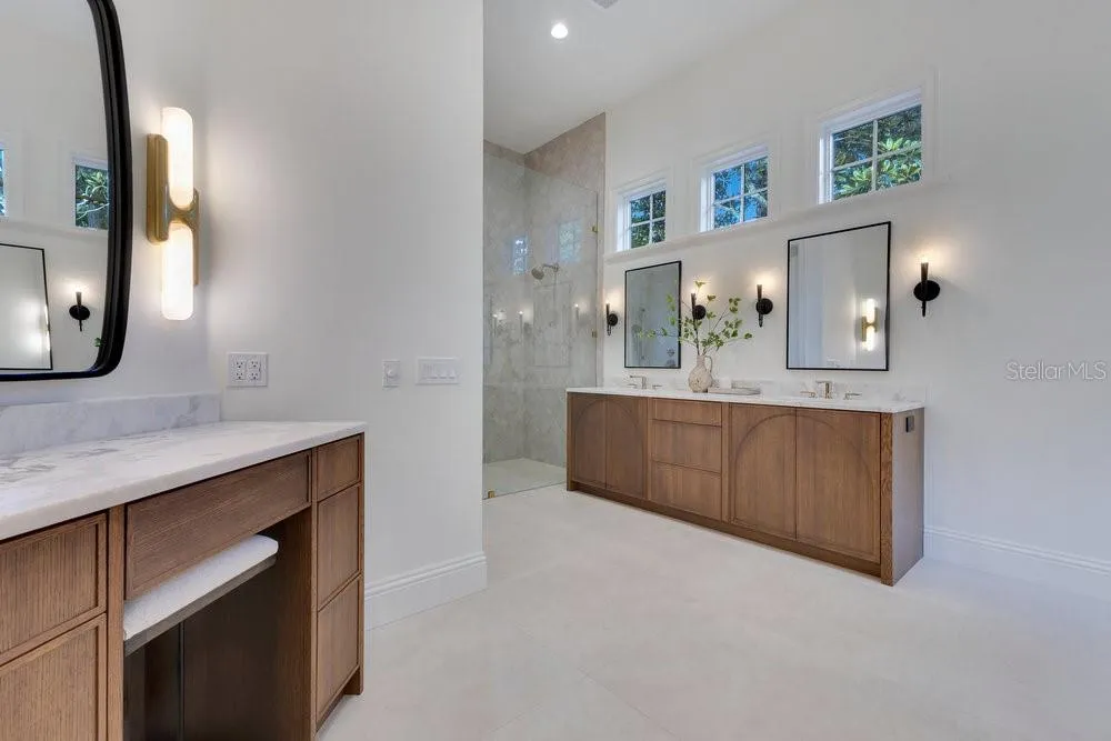 6186 Louise Cove Drive, Windermere, Florida 34786, 4 Bedrooms Bedrooms, ,6 BathroomsBathrooms,Residential,For Sale,LOUISE COVE DRIVE,O6324115