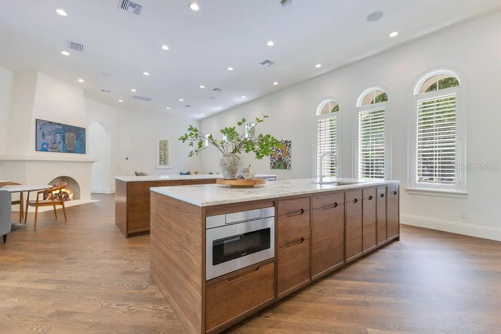 6186 Louise Cove Drive, Windermere, Florida 34786, 4 Bedrooms Bedrooms, ,6 BathroomsBathrooms,Residential,For Sale,LOUISE COVE DRIVE,O6324115