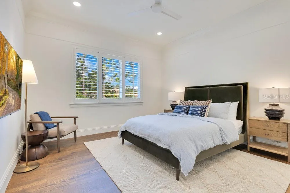 6186 Louise Cove Drive, Windermere, Florida 34786, 4 Bedrooms Bedrooms, ,6 BathroomsBathrooms,Residential,For Sale,LOUISE COVE DRIVE,O6324115