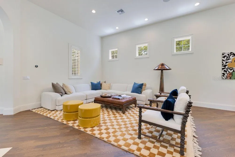 6186 Louise Cove Drive, Windermere, Florida 34786, 4 Bedrooms Bedrooms, ,6 BathroomsBathrooms,Residential,For Sale,LOUISE COVE DRIVE,O6324115