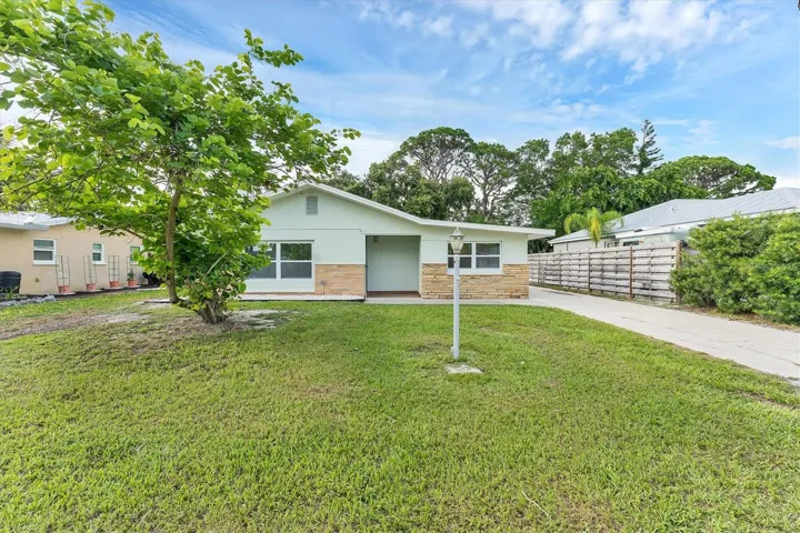 2837 Yorktown St, Sarasota, Florida 34231, 4 Bedrooms Bedrooms, ,3 BathroomsBathrooms,Residential,For Sale,YORKTOWN,A4657913