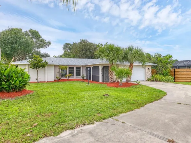 2102 Country Meadows Pl, Sarasota, Florida 34235, 3 Bedrooms Bedrooms, ,2 BathroomsBathrooms,Residential,For Sale,COUNTRY MEADOWS,A4657917