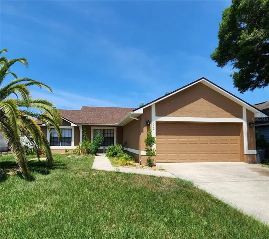 102 N Hampton Ct
