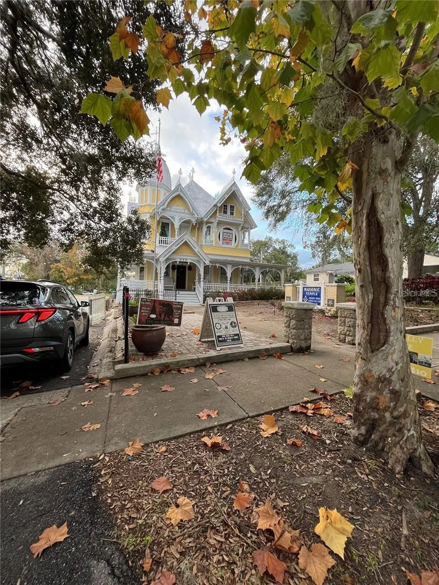 6746 Osceola Dr, Mount Dora, Florida 32757, 3 Bedrooms Bedrooms, ,2 BathroomsBathrooms,Residential,For Sale,OSCEOLA,O6324284