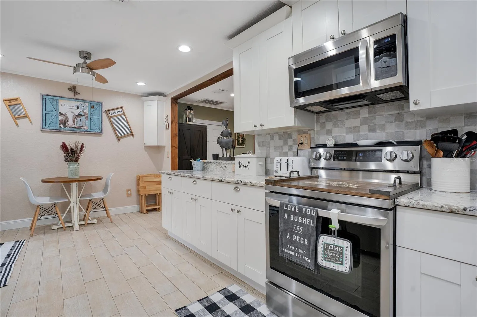 6746 Osceola Dr, Mount Dora, Florida 32757, 3 Bedrooms Bedrooms, ,2 BathroomsBathrooms,Residential,For Sale,OSCEOLA,O6324284