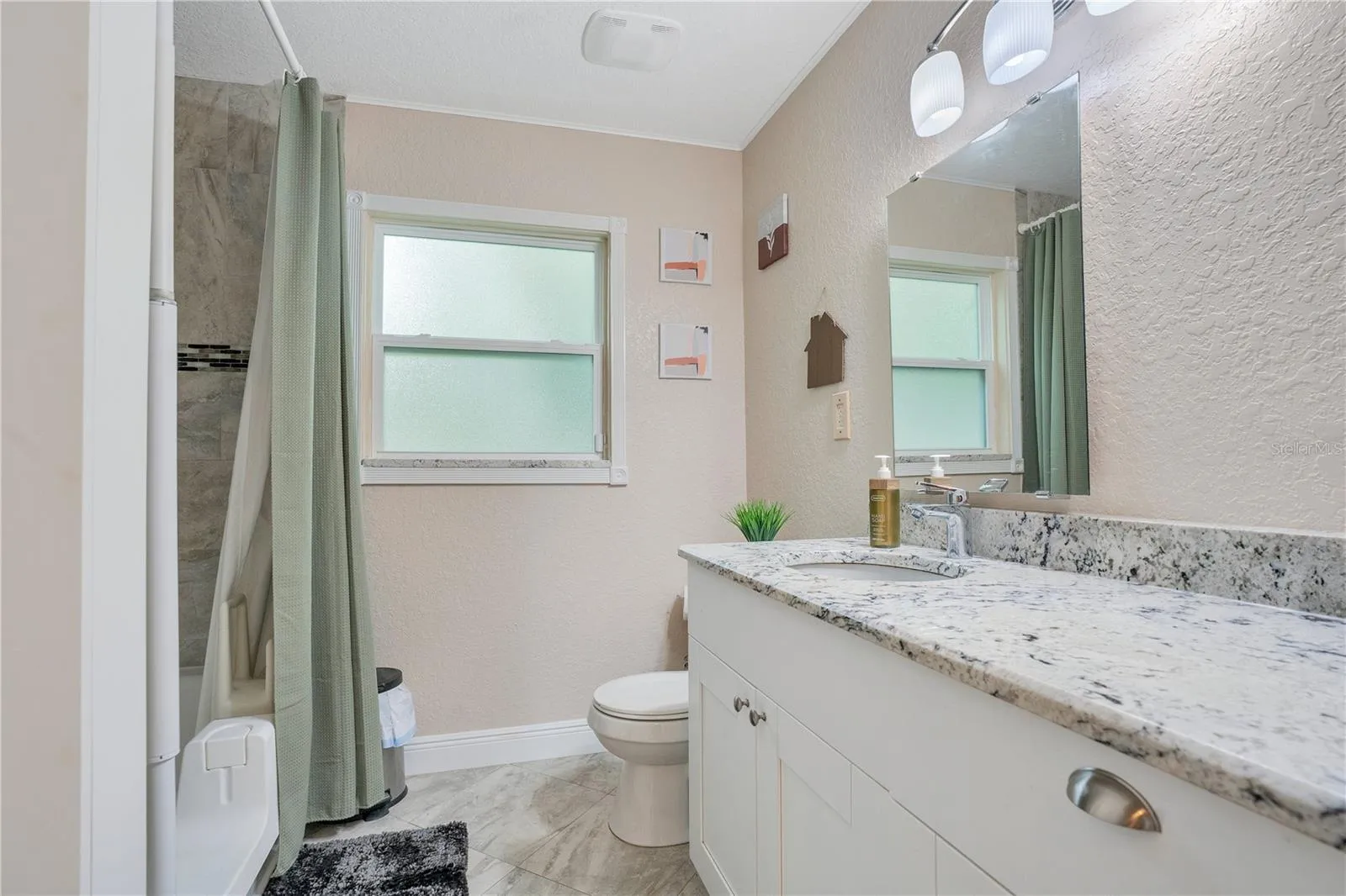 6746 Osceola Dr, Mount Dora, Florida 32757, 3 Bedrooms Bedrooms, ,2 BathroomsBathrooms,Residential,For Sale,OSCEOLA,O6324284