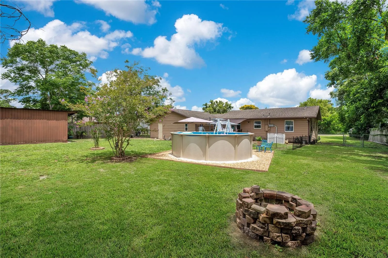 6746 Osceola Dr, Mount Dora, Florida 32757, 3 Bedrooms Bedrooms, ,2 BathroomsBathrooms,Residential,For Sale,OSCEOLA,O6324284