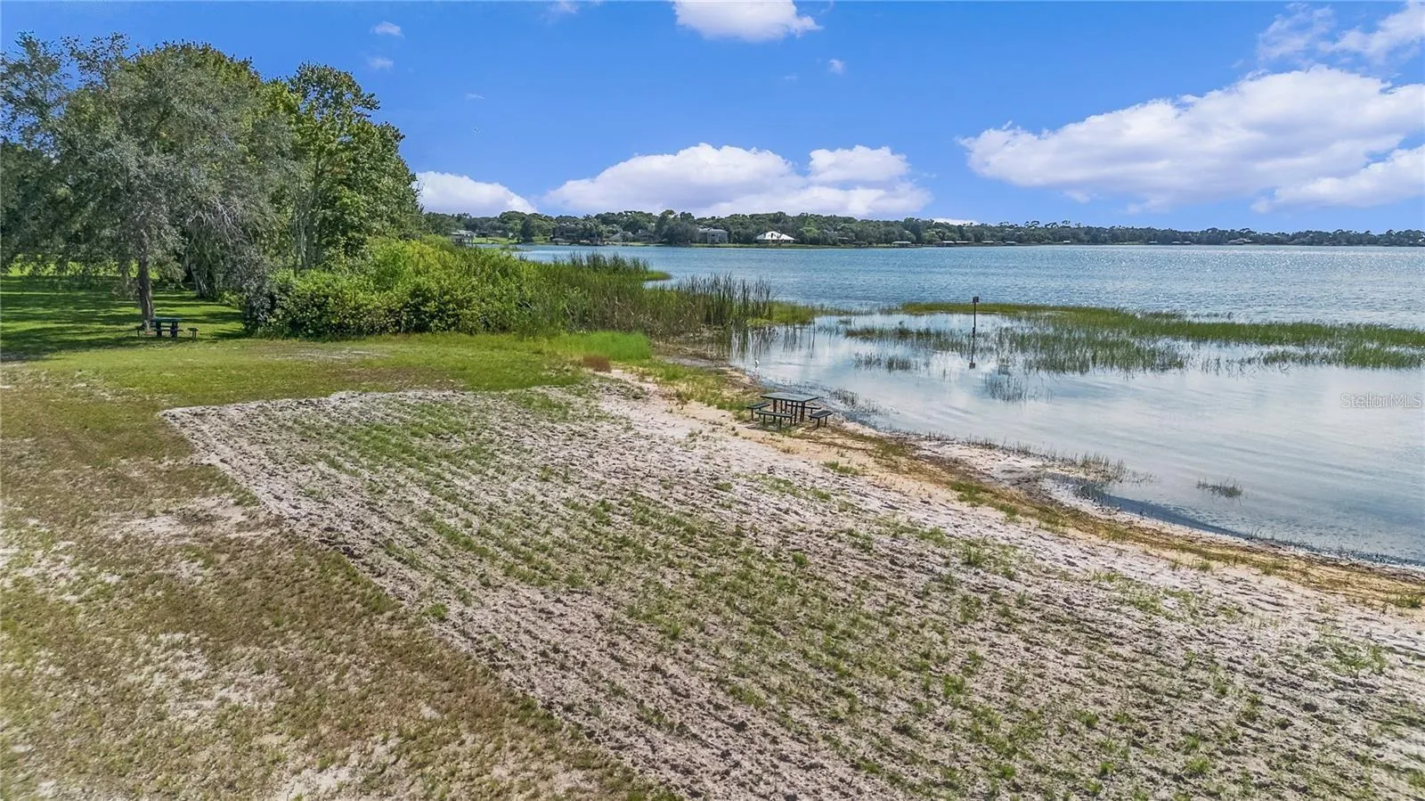 6746 Osceola Dr, Mount Dora, Florida 32757, 3 Bedrooms Bedrooms, ,2 BathroomsBathrooms,Residential,For Sale,OSCEOLA,O6324284