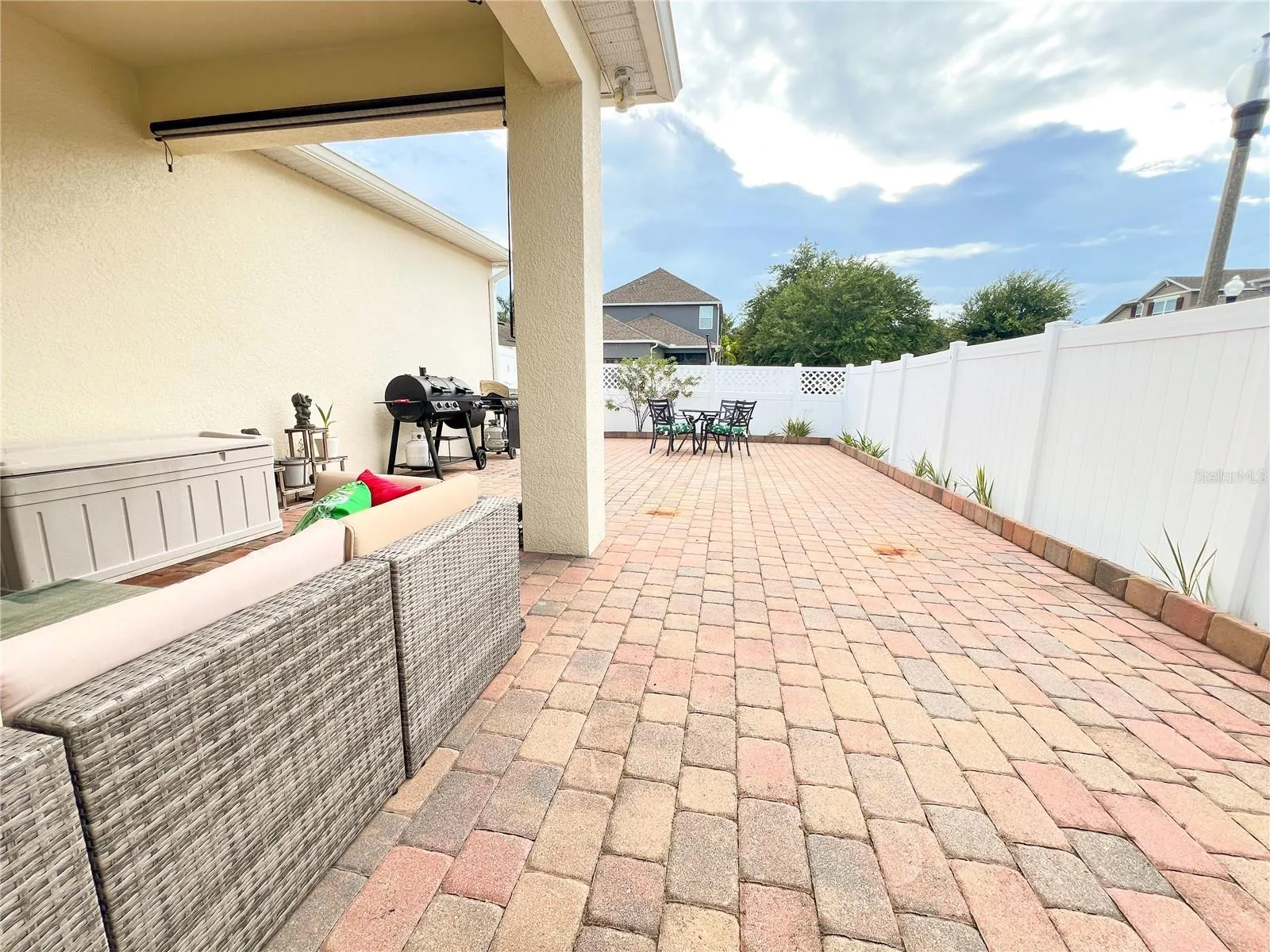 8004 Sweet Orange Ave, Winter Garden, Florida 34787, 3 Bedrooms Bedrooms, ,2 BathroomsBathrooms,Residential,For Sale,SWEET ORANGE,O6324351