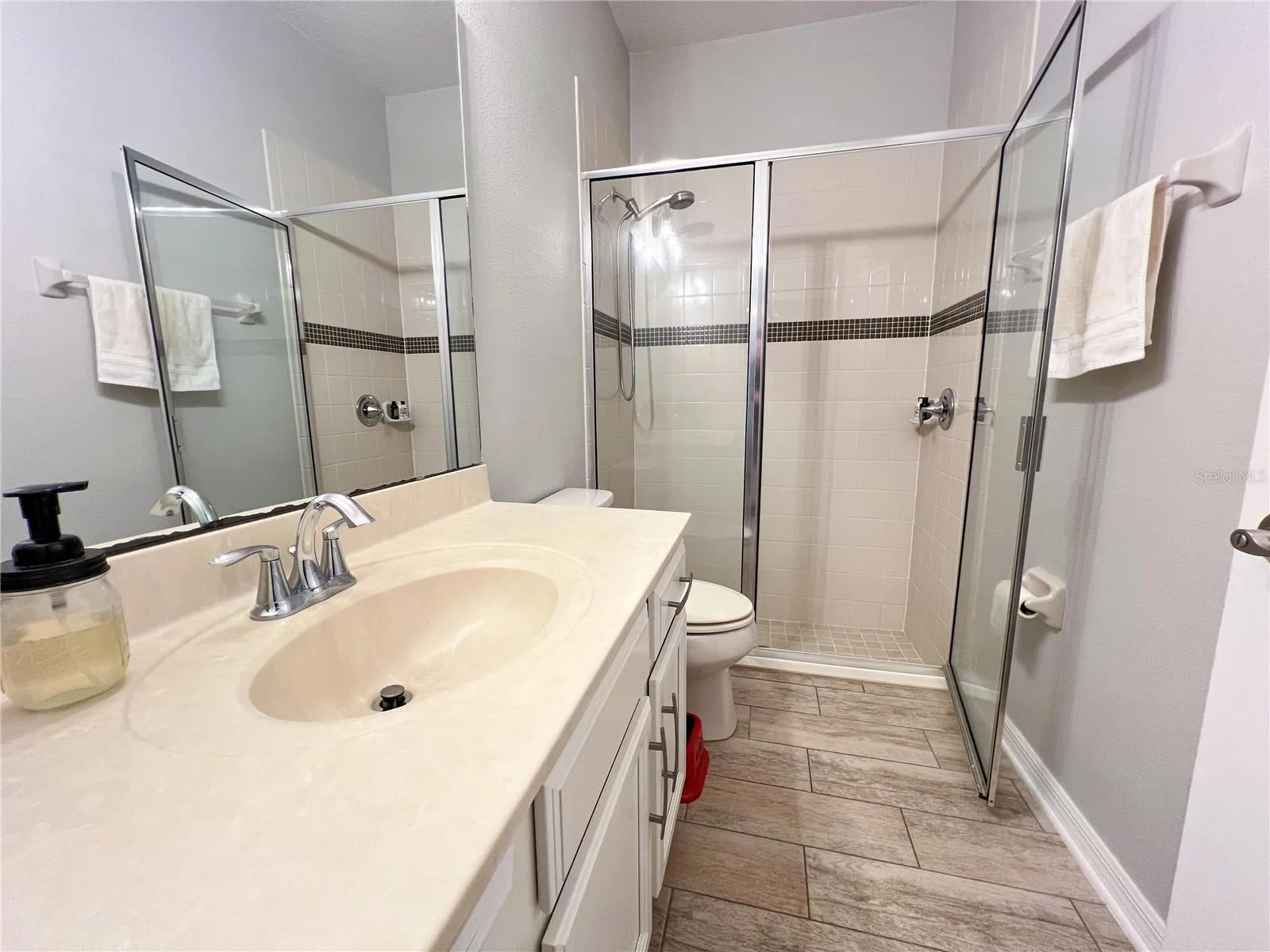 8004 Sweet Orange Ave, Winter Garden, Florida 34787, 3 Bedrooms Bedrooms, ,2 BathroomsBathrooms,Residential,For Sale,SWEET ORANGE,O6324351