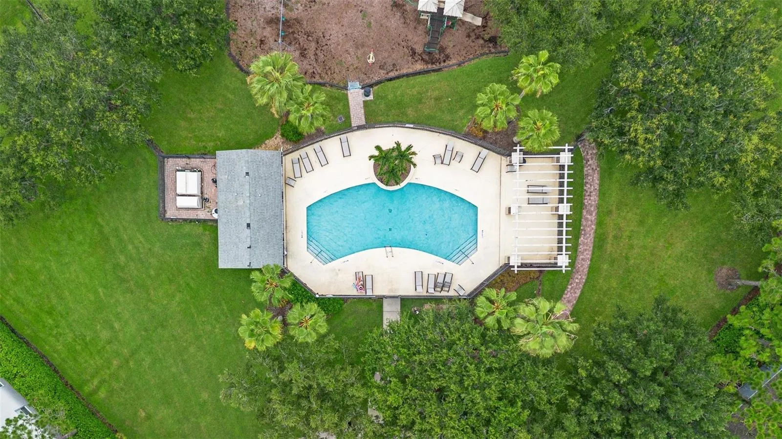 13466 Zori Ln, Windermere, Florida 34786, 4 Bedrooms Bedrooms, ,3 BathroomsBathrooms,Residential,For Sale,ZORI,O6324403
