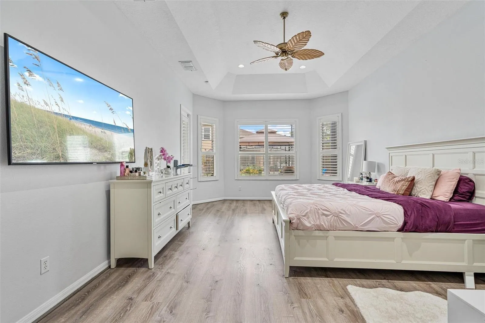 13466 Zori Ln, Windermere, Florida 34786, 4 Bedrooms Bedrooms, ,3 BathroomsBathrooms,Residential,For Sale,ZORI,O6324403