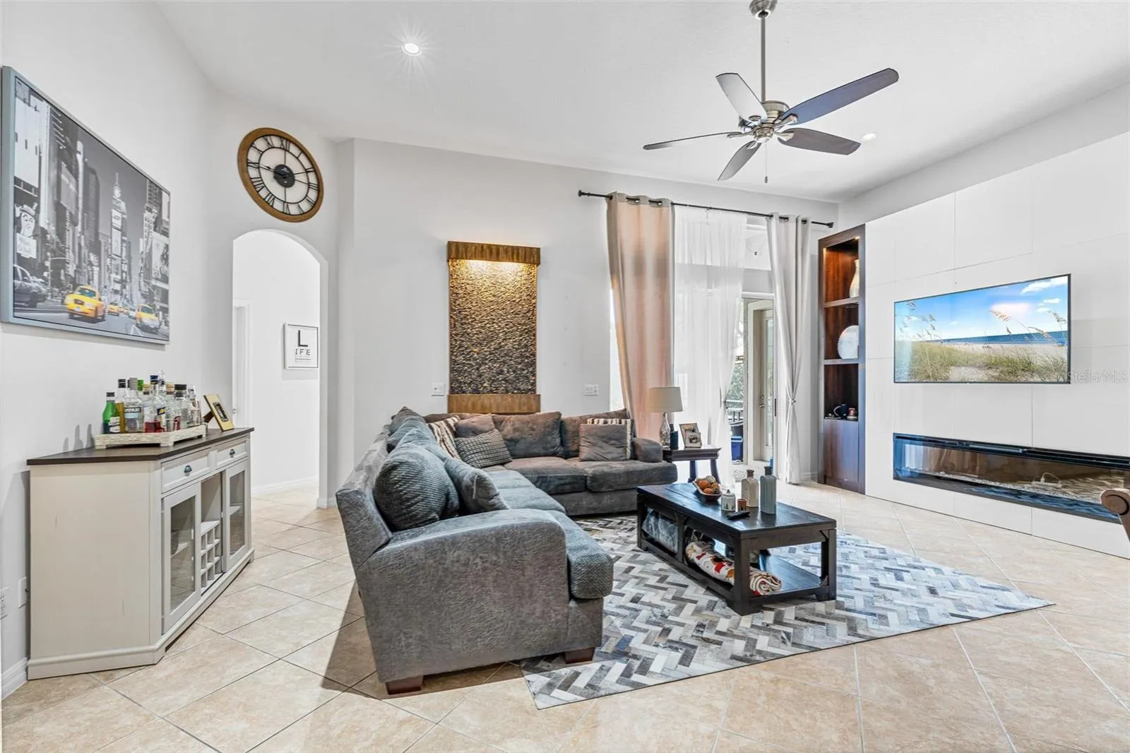 13466 Zori Ln, Windermere, Florida 34786, 4 Bedrooms Bedrooms, ,3 BathroomsBathrooms,Residential,For Sale,ZORI,O6324403