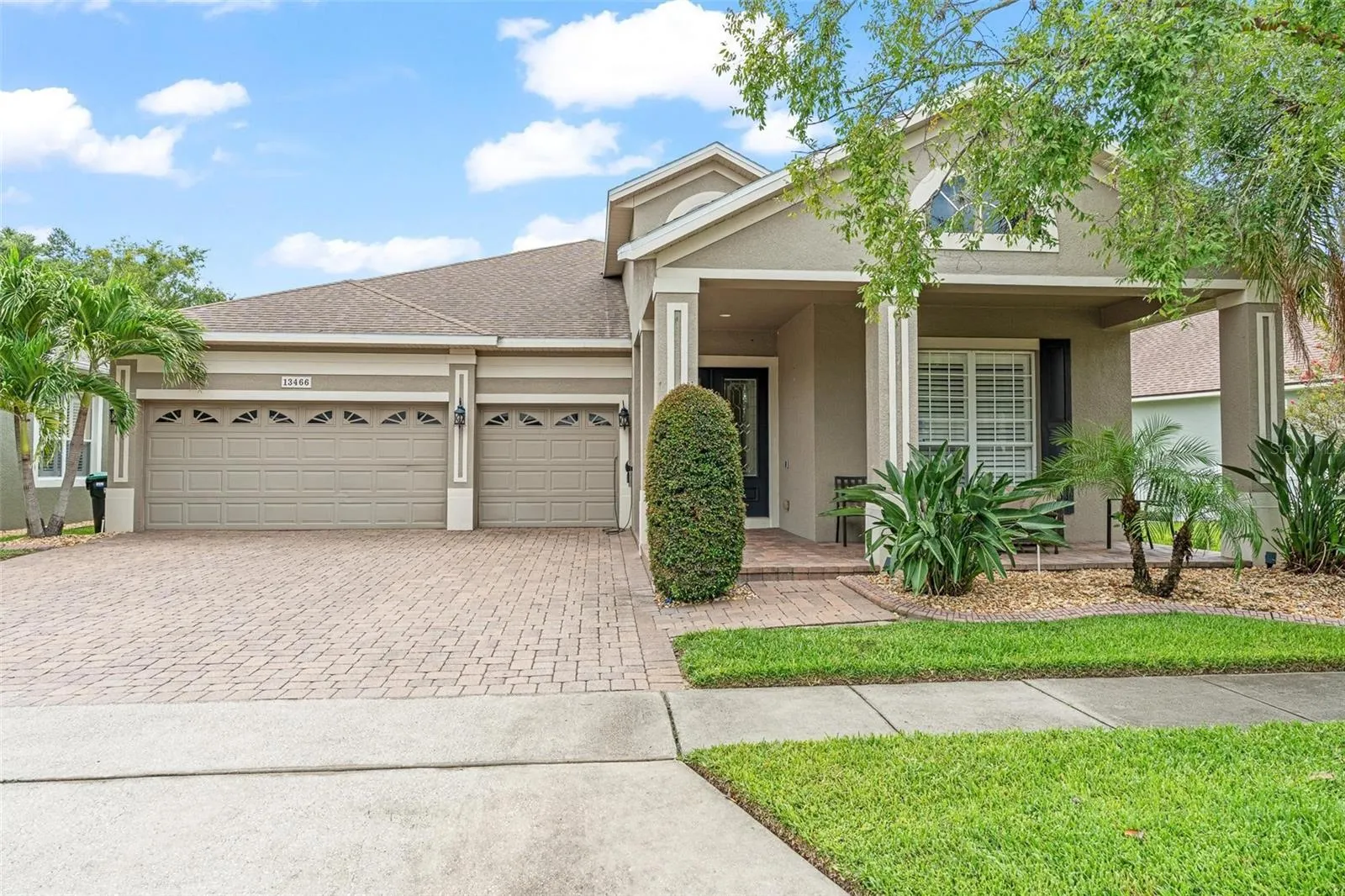 13466 Zori Ln, Windermere, Florida 34786, 4 Bedrooms Bedrooms, ,3 BathroomsBathrooms,Residential,For Sale,ZORI,O6324403