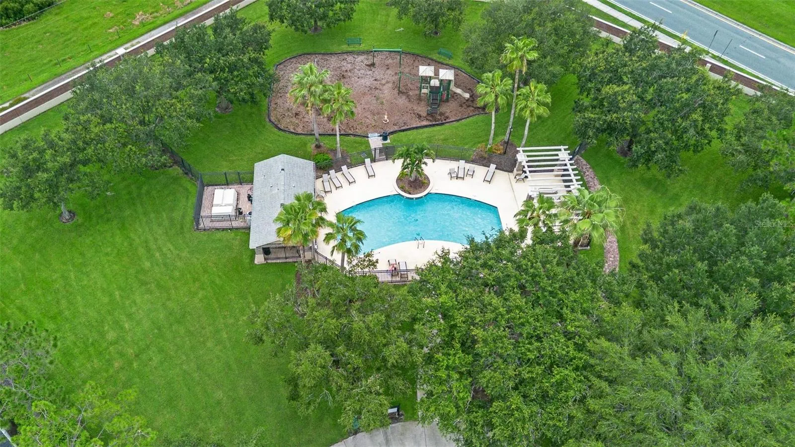 13466 Zori Ln, Windermere, Florida 34786, 4 Bedrooms Bedrooms, ,3 BathroomsBathrooms,Residential,For Sale,ZORI,O6324403