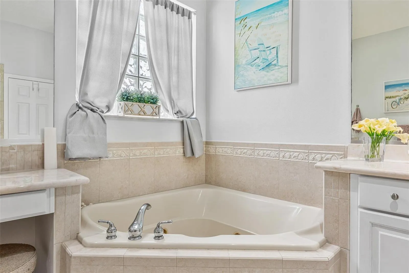 13466 Zori Ln, Windermere, Florida 34786, 4 Bedrooms Bedrooms, ,3 BathroomsBathrooms,Residential,For Sale,ZORI,O6324403