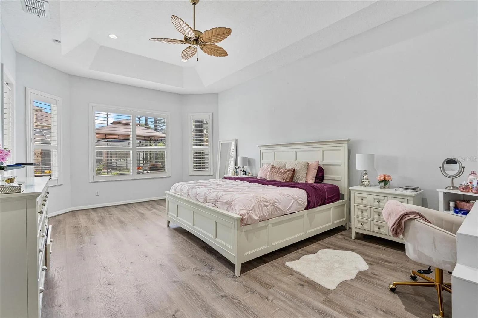 13466 Zori Ln, Windermere, Florida 34786, 4 Bedrooms Bedrooms, ,3 BathroomsBathrooms,Residential,For Sale,ZORI,O6324403
