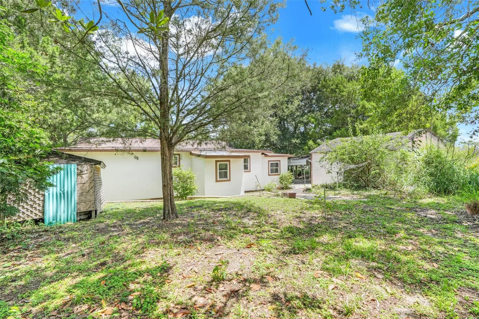 9404 Lakeshore Dr, Clermont, Florida 34711, 3 Bedrooms Bedrooms, ,2 BathroomsBathrooms,Residential,For Sale,LAKESHORE,G5099229
