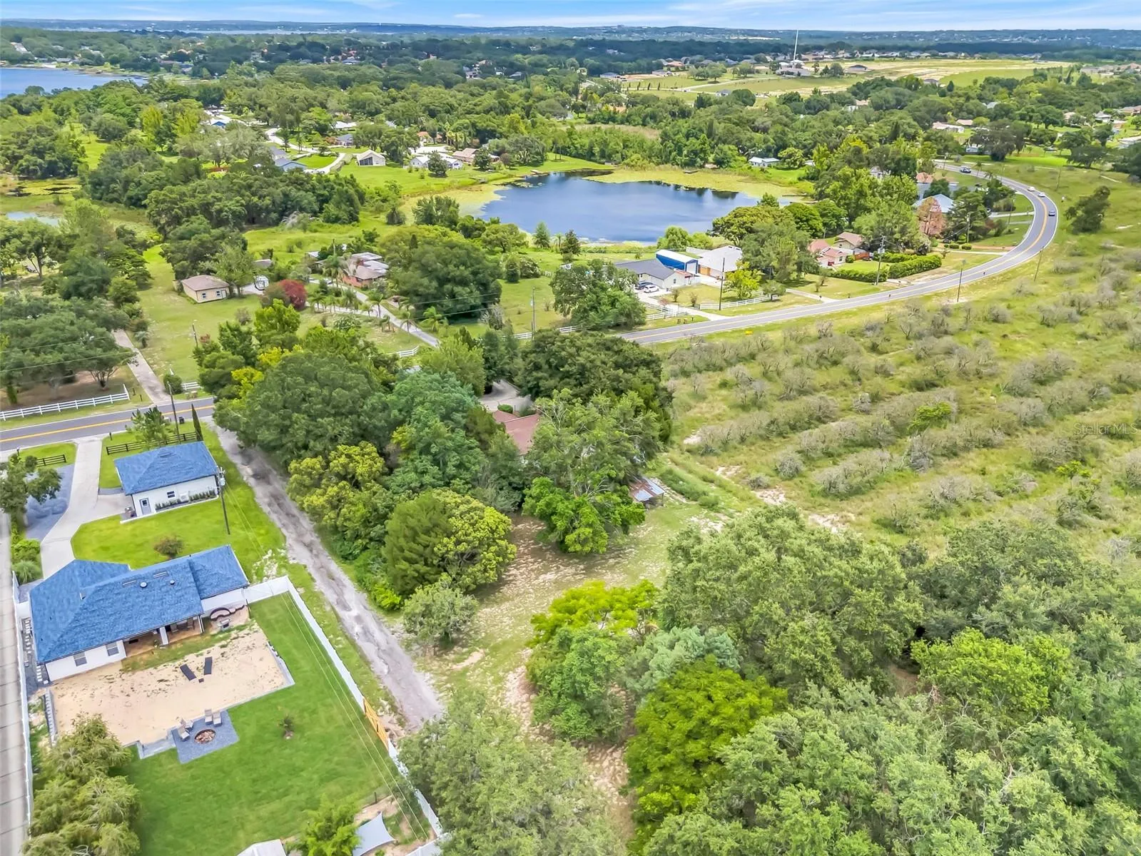 9404 Lakeshore Dr, Clermont, Florida 34711, 3 Bedrooms Bedrooms, ,2 BathroomsBathrooms,Residential,For Sale,LAKESHORE,G5099229