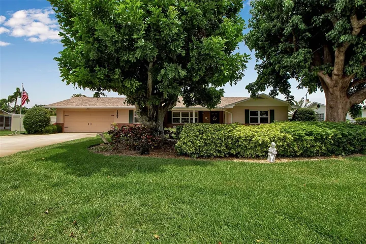 1907 76th St Nw, Bradenton, Florida 34209, 3 Bedrooms Bedrooms, ,2 BathroomsBathrooms,Residential,For Sale,76TH ST NW,A4658006