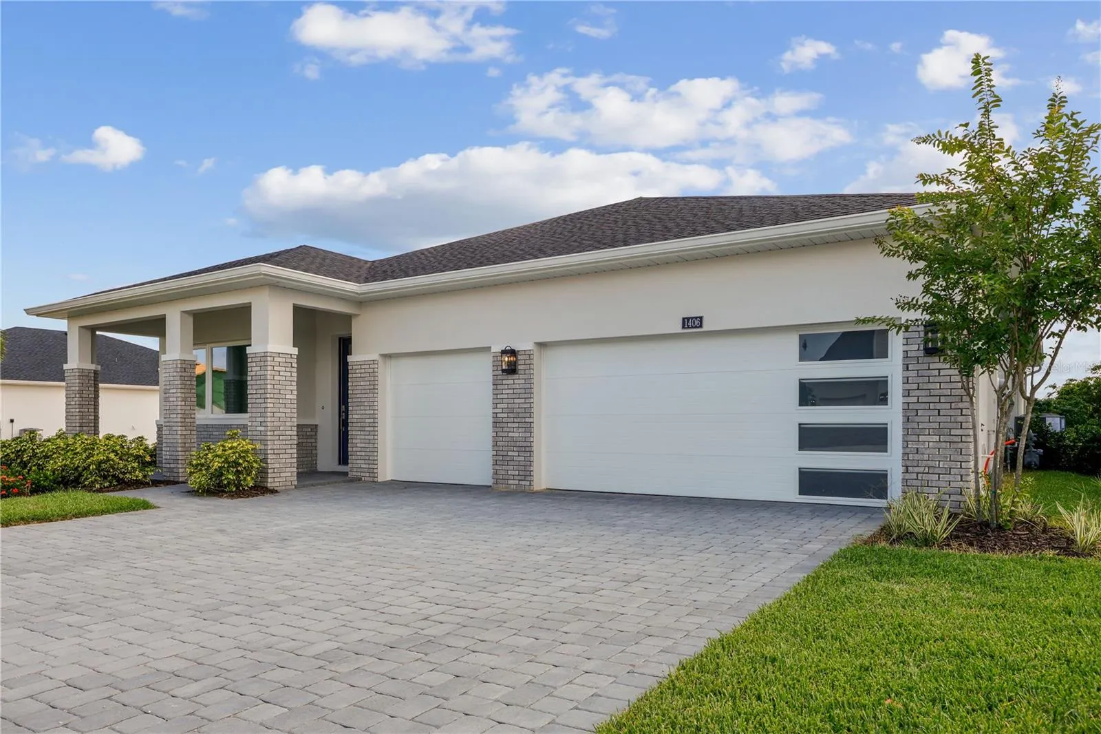 1406 Pinecliff Dr, Apopka, Florida 32703, 4 Bedrooms Bedrooms, ,3 BathroomsBathrooms,Residential,For Sale,PINECLIFF,O6324487