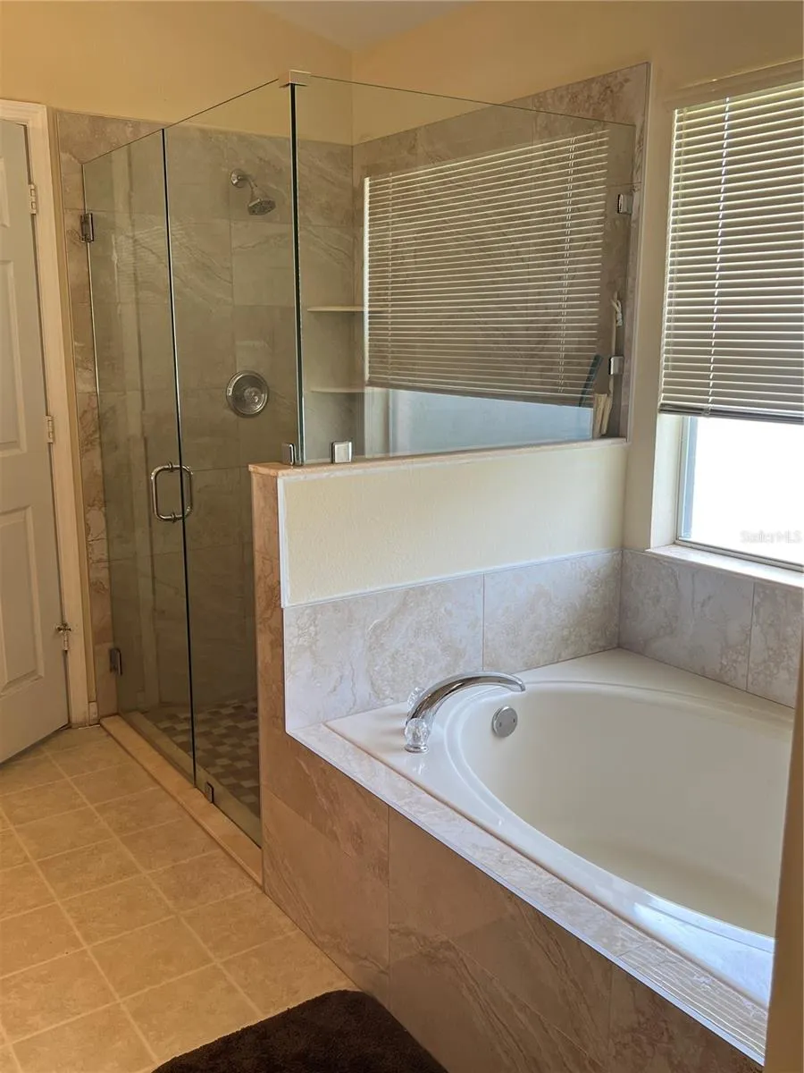15935 Heron Hill St, Clermont, Florida 34714, 5 Bedrooms Bedrooms, ,4 BathroomsBathrooms,Residential,For Sale,HERON HILL,O6324513