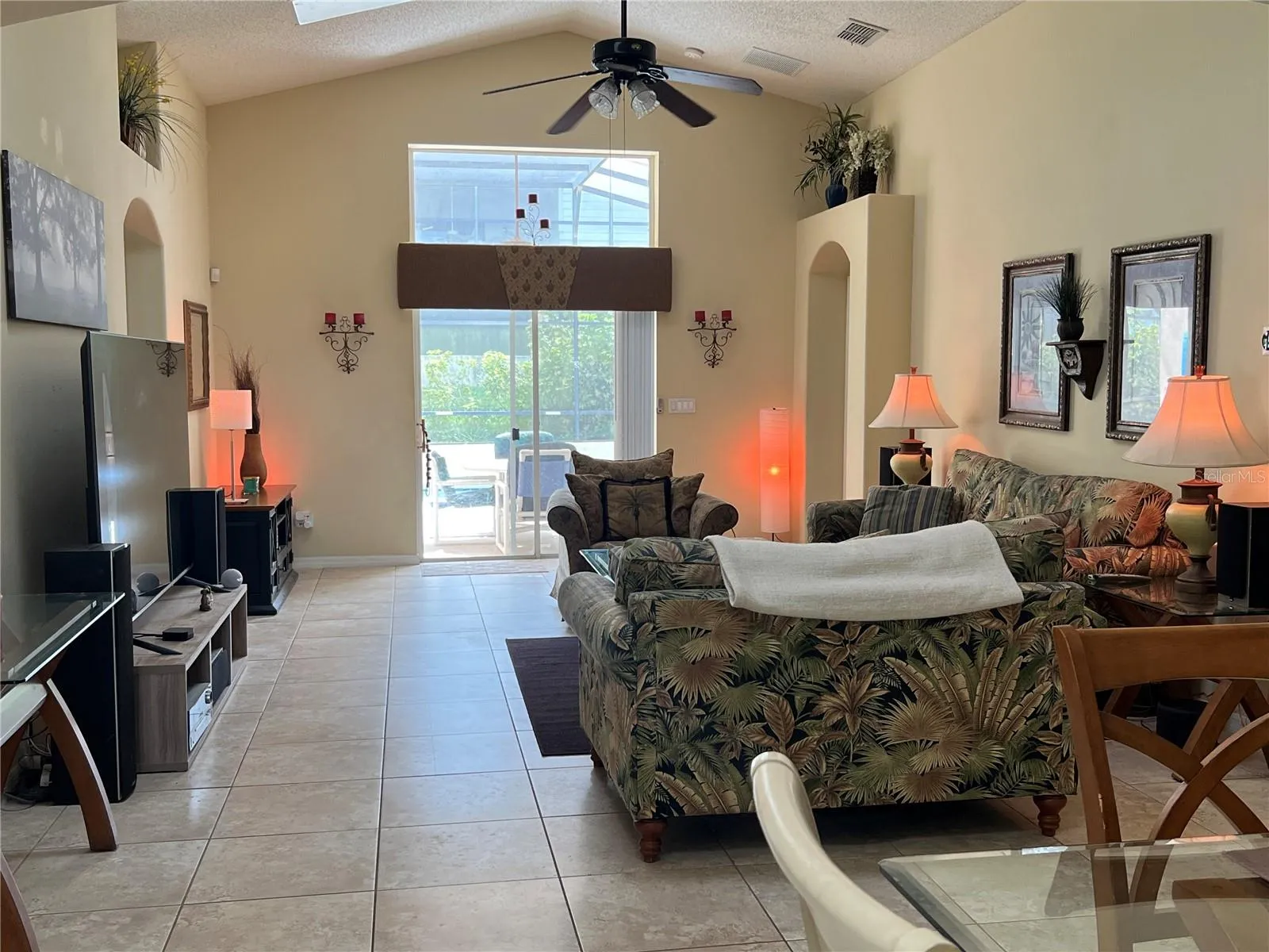 15935 Heron Hill St, Clermont, Florida 34714, 5 Bedrooms Bedrooms, ,4 BathroomsBathrooms,Residential,For Sale,HERON HILL,O6324513