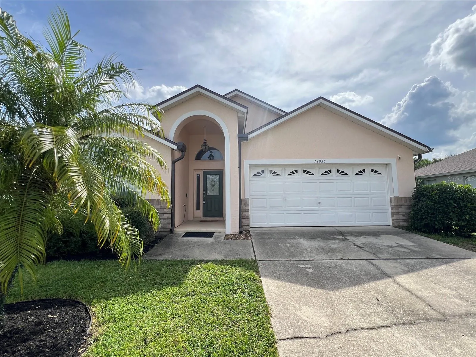 15935 Heron Hill St, Clermont, Florida 34714, 5 Bedrooms Bedrooms, ,4 BathroomsBathrooms,Residential,For Sale,HERON HILL,O6324513