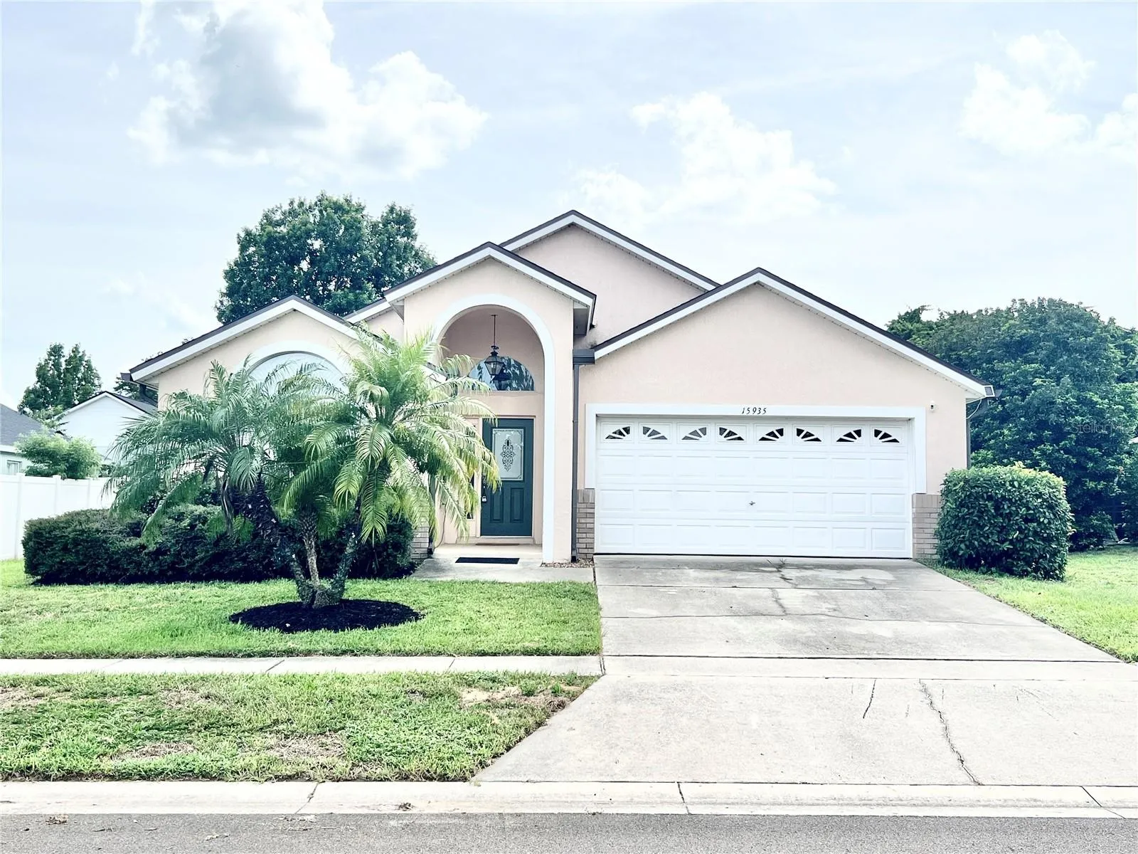 15935 Heron Hill St, Clermont, Florida 34714, 5 Bedrooms Bedrooms, ,4 BathroomsBathrooms,Residential,For Sale,HERON HILL,O6324513