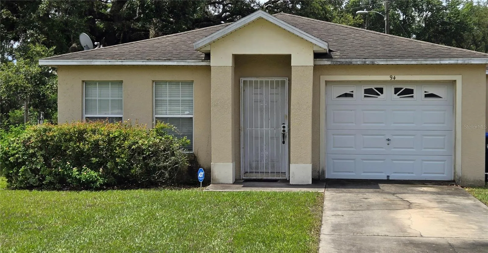 94 E 18th St, Apopka, Florida 32703, 3 Bedrooms Bedrooms, ,2 BathroomsBathrooms,Residential,For Sale,18TH,O6324526