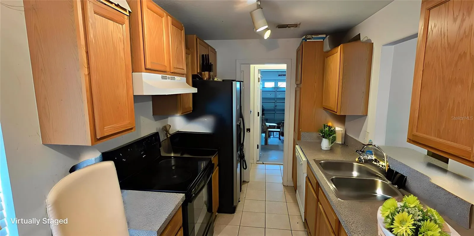 94 E 18th St, Apopka, Florida 32703, 3 Bedrooms Bedrooms, ,2 BathroomsBathrooms,Residential,For Sale,18TH,O6324526