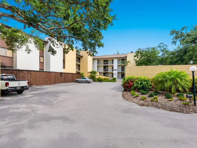 2748 Orchid Oaks Dr #202, Sarasota, Florida 34239, 2 Bedrooms Bedrooms, ,2 BathroomsBathrooms,Residential Lease,For Rent,ORCHID OAKS,A4658105