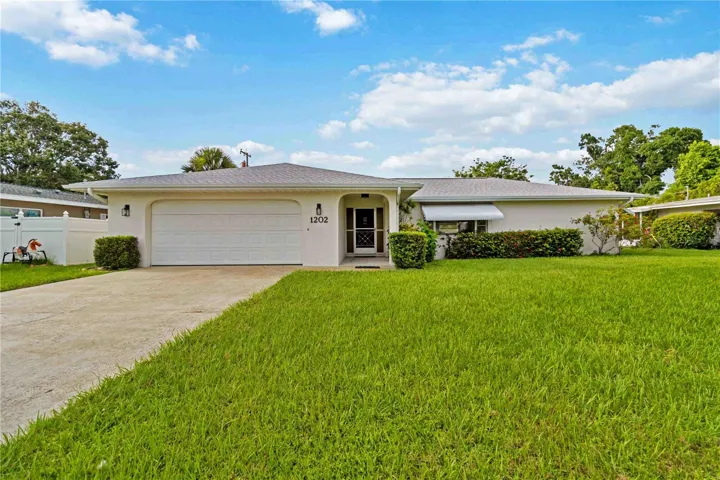 1202 Cypress Ave, Venice, Florida 34285, 2 Bedrooms Bedrooms, ,2 BathroomsBathrooms,Residential,For Sale,CYPRESS,A4658172