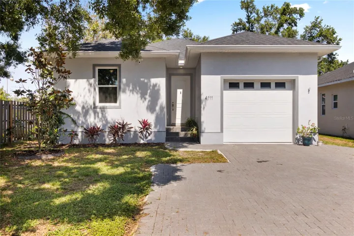 4111 W Iola Dr, Sarasota, Florida 34231, 3 Bedrooms Bedrooms, ,2 BathroomsBathrooms,Residential,For Sale,IOLA,A4658175