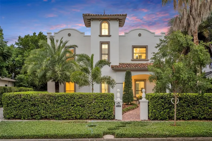 Welcome to 2728 Eastern Pkwy Winter Park 32789