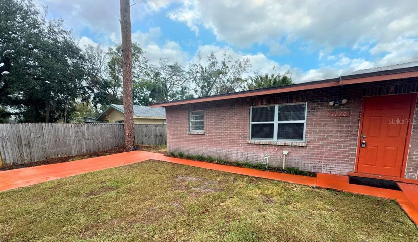 1710 Central Ave, Sarasota, Florida 34234, 2 Bedrooms Bedrooms, ,1 BathroomBathrooms,Residential Lease,For Rent,CENTRAL,A4658374