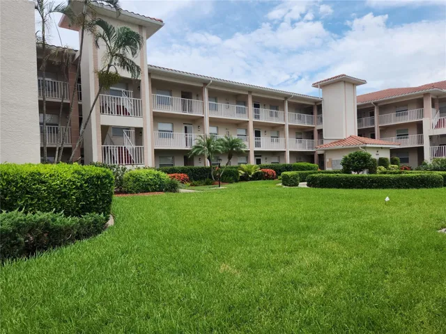 6505 Stone River Rd #101, Bradenton, Florida 34203, 2 Bedrooms Bedrooms, ,2 BathroomsBathrooms,Residential Lease,For Rent,STONE RIVER,A4658375