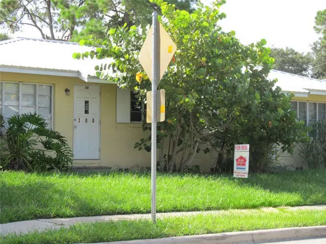 300 Colonia Ln, Nokomis, Florida 34275, 1 Bedroom Bedrooms, ,1 BathroomBathrooms,Residential Lease,For Rent,COLONIA,A4658396