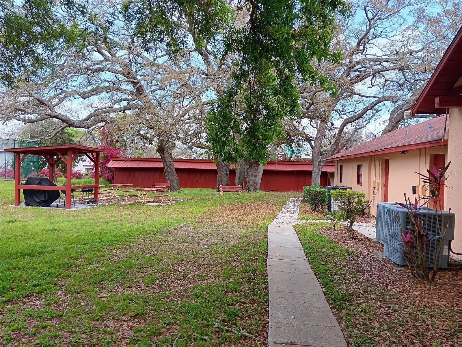 Community Picnic area