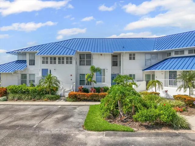 970 Sandpiper Cir #970, Bradenton, Florida 34209, 2 Bedrooms Bedrooms, ,2 BathroomsBathrooms,Residential,For Sale,SANDPIPER,A4658543