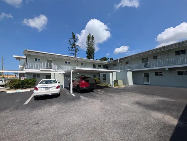 3463 Bee Ridge Rd #303, Sarasota, Florida 34239, 2 Bedrooms Bedrooms, ,2 BathroomsBathrooms,Residential Lease,For Rent,BEE RIDGE,A4658544