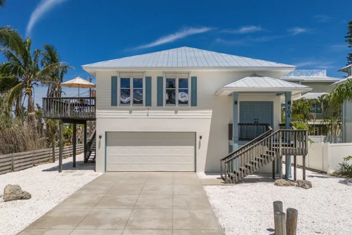104 77th St, Holmes Beach, Florida 34217, 2 Bedrooms Bedrooms, ,2 BathroomsBathrooms,Residential,For Sale,77TH,A4658579